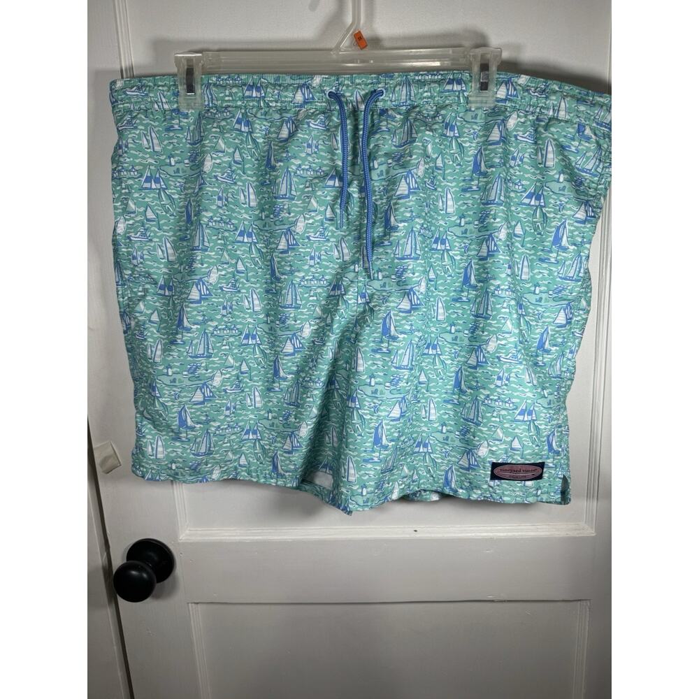 Vineyard Vines 7 Inch Printed Happy Swim Trunks XL